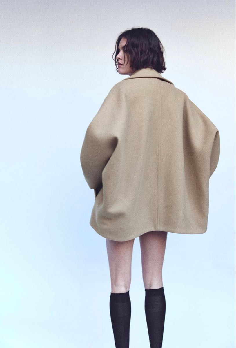 ZARA オーバーサイズショートウールブレンドコート 新品未使用 ZARA オーバーサイズショートウールブレンドコート 新品未使用