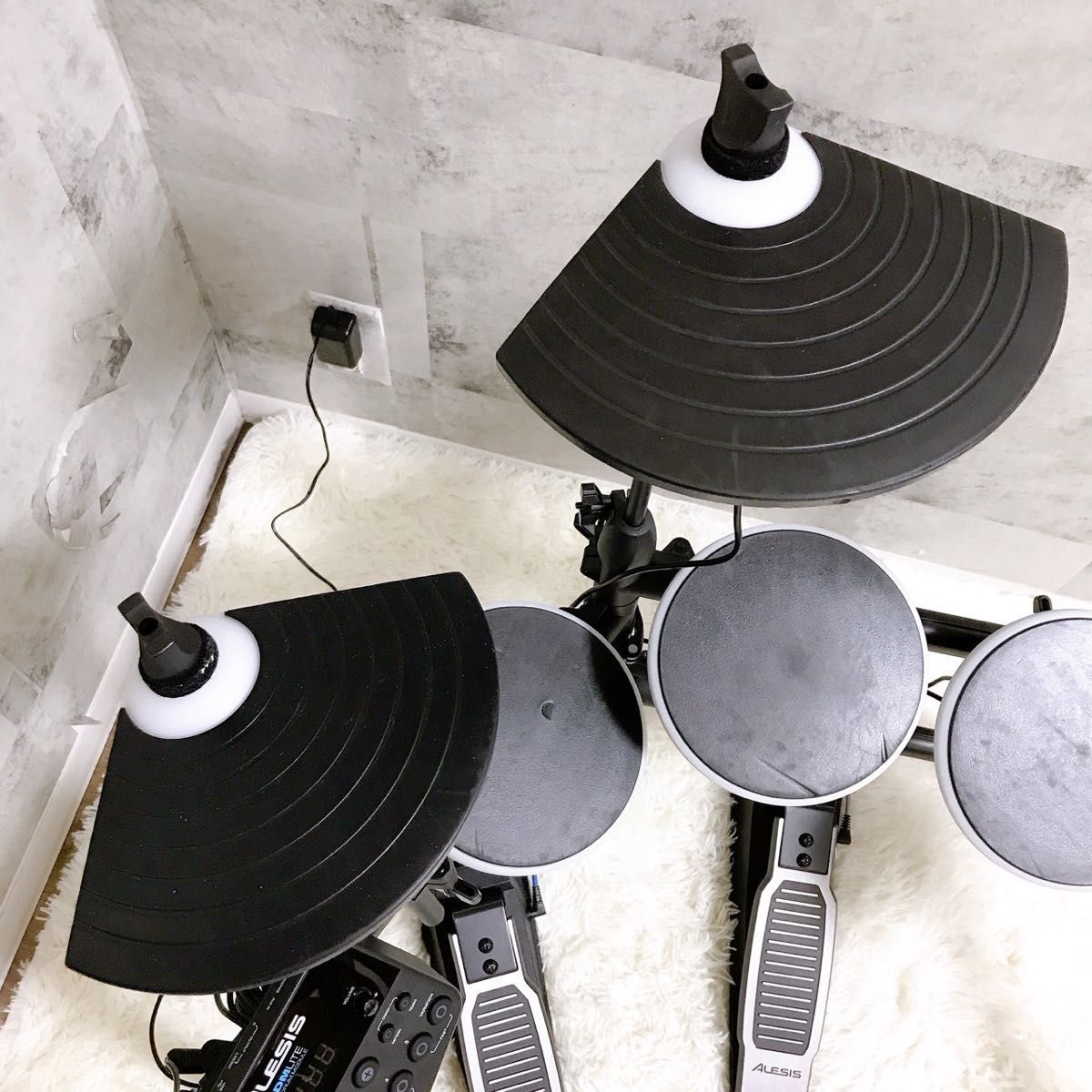 ALESIS 電子ドラムキット DM Lite Kit ドラムスティック付き ALESIS 電子ドラムキット DM Lite Kit ドラムスティック付き