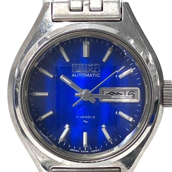 H036-T8-1011 ◎ SEIKO セイコー 2206-0510 AUTOMATIC メンズ 腕時計自動巻き 17石 ブルー文字盤 デイテイト カットガラス 稼働①_画像1