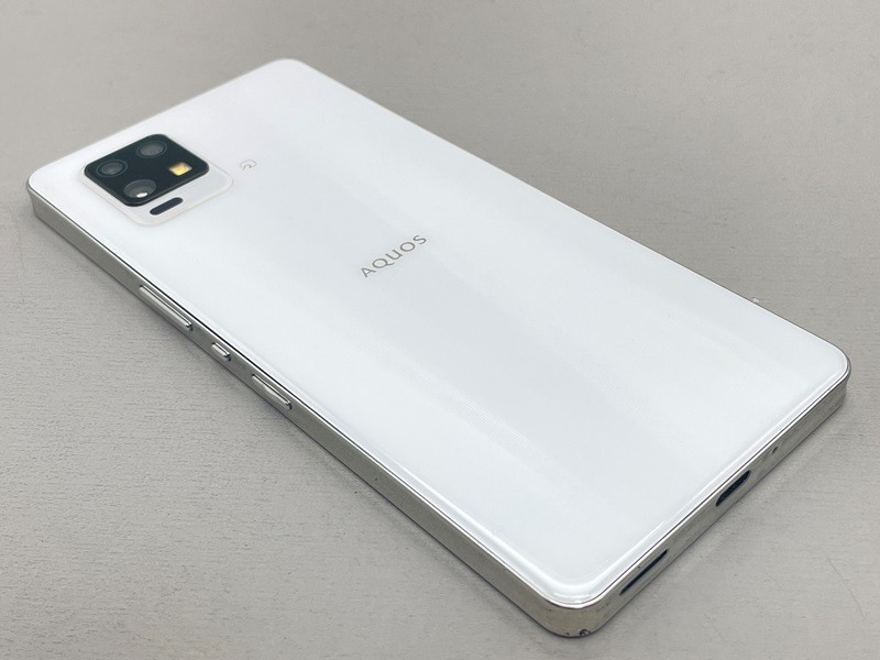 美品】 SIMフリー softbank A102SH SHARP AQUOS zero6 ホワイト 美品】 SIMフリー softbank A102SH SHARP AQUOS zero6 ホワイト