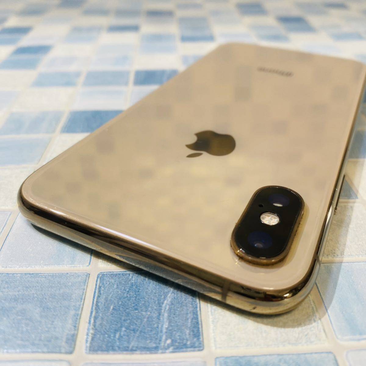 9350円 SIMフリー iPhoneXS 64GB 708 ゴールド 電池良好 - iPhone 9350円 SIMフリー iPhoneXS 64GB 708 ゴールド 電池良好 - iPhone