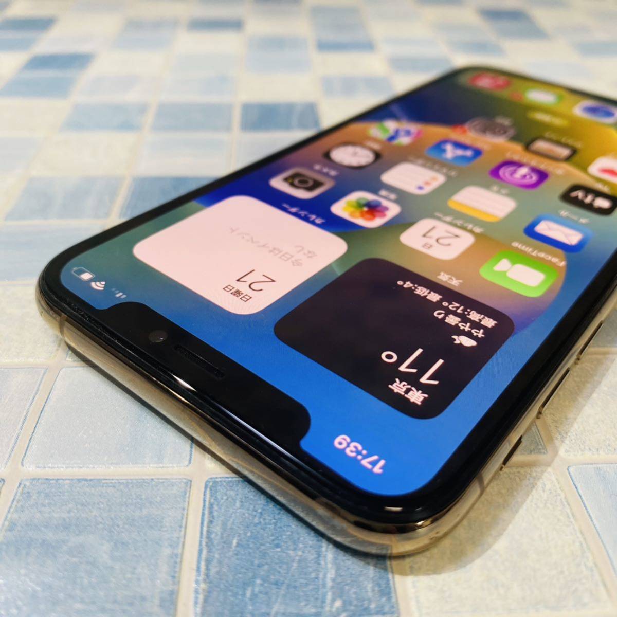 9350円 SIMフリー iPhoneXS 64GB 708 ゴールド 電池良好 - iPhone 9350円 SIMフリー iPhoneXS 64GB 708 ゴールド 電池良好 - iPhone