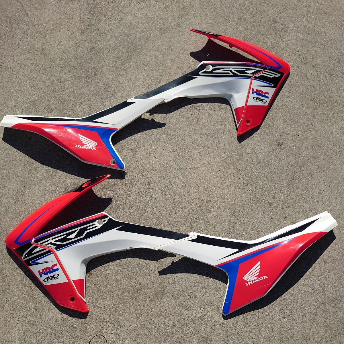 ホンダ CRF250L デカール付きシュラウドセット|Yahoo!フリマ ホンダ CRF250L デカール付きシュラウドセット|Yahoo!フリマ