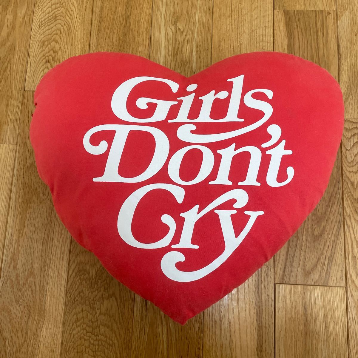 girls don’t cry クッション　検)verdy