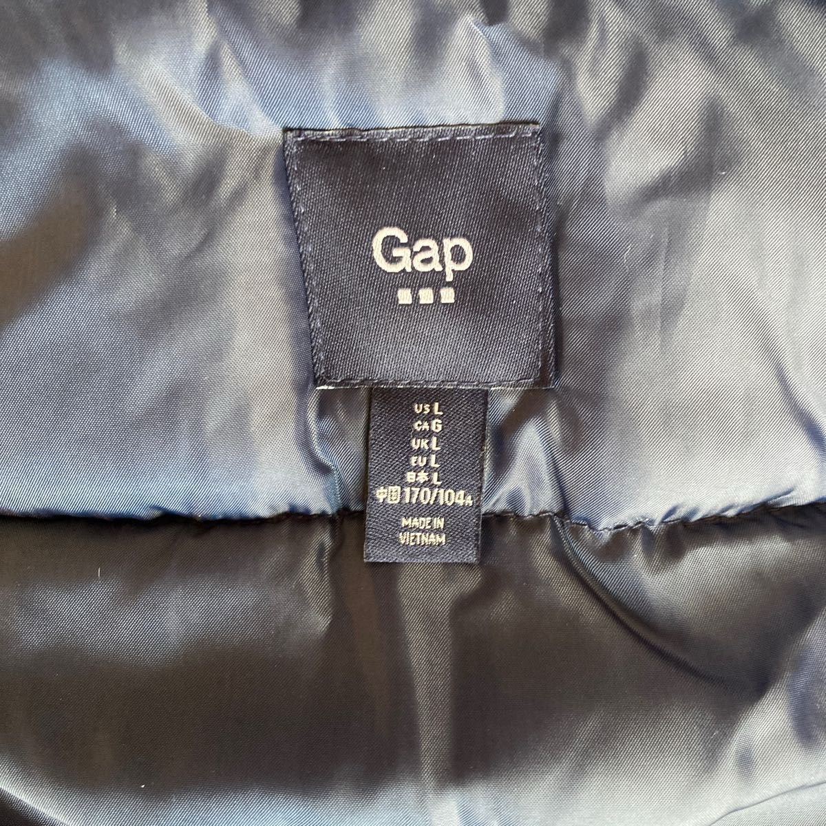 中綿ベスト　GAP  フード付き　ベスト