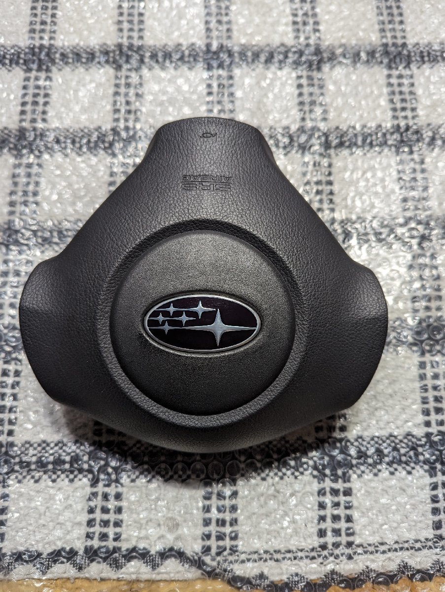 SUBARU レガシィ　レガシー　BL5　後期モデル　エアバッグ　ホーンパッド　BP5　中古　美品　GVB　GRB　GVF　GRF　⑥_画像3