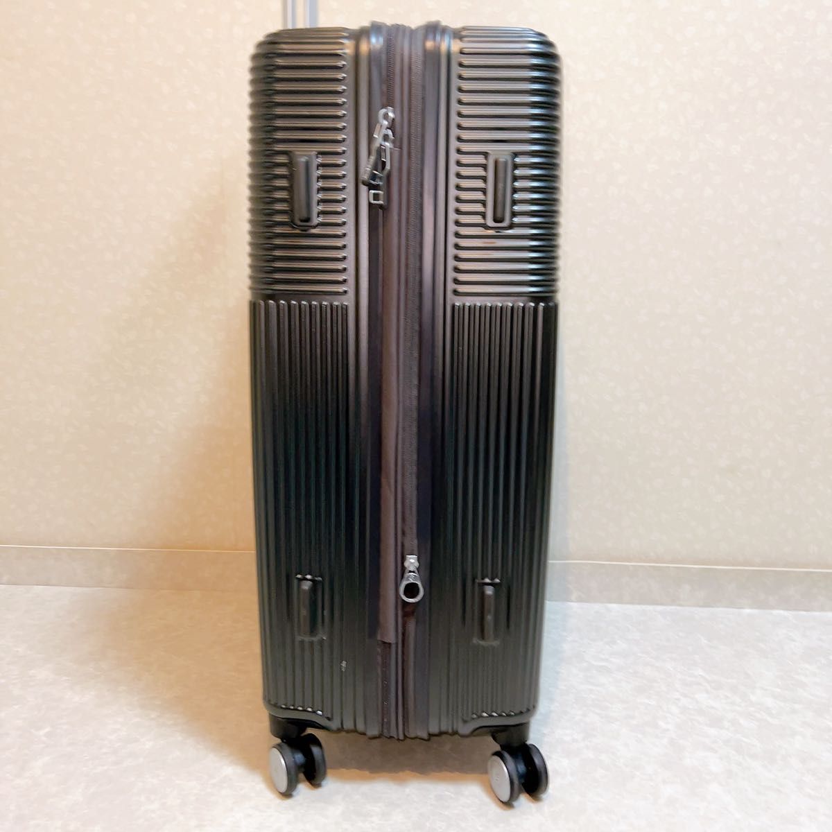 美品　サムソナイト　スーツケース　軽量　89L エキスパンダブル付　75/28_画像5