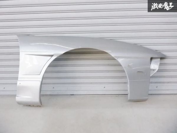 D-STYLE Dスタイル RPS13 180SX フロント フェンダー 右 右側 運転席側 FRP エアロ ダクト有 シルバー系 訳有品 棚2F-I-3の画像1