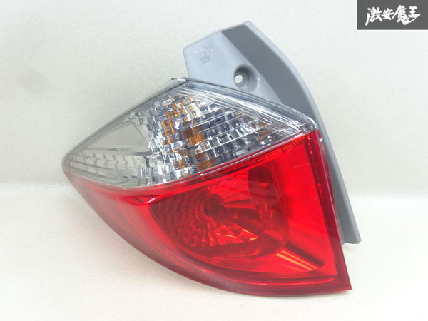 【割れ無し】トヨタ 純正 NSP120 NCP120 ラクティス LED テールライト テールランプ 左右セット KOITO 52-213 即納 棚8-1_画像5