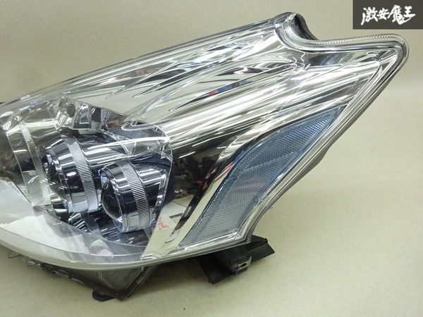 トヨタ 純正 ZVW40 プリウスα LED ヘッドライト ヘッドランプ 左 左側 助手席側 MD E13 13132 点灯OK 訳有品 即納 棚16-4_画像3