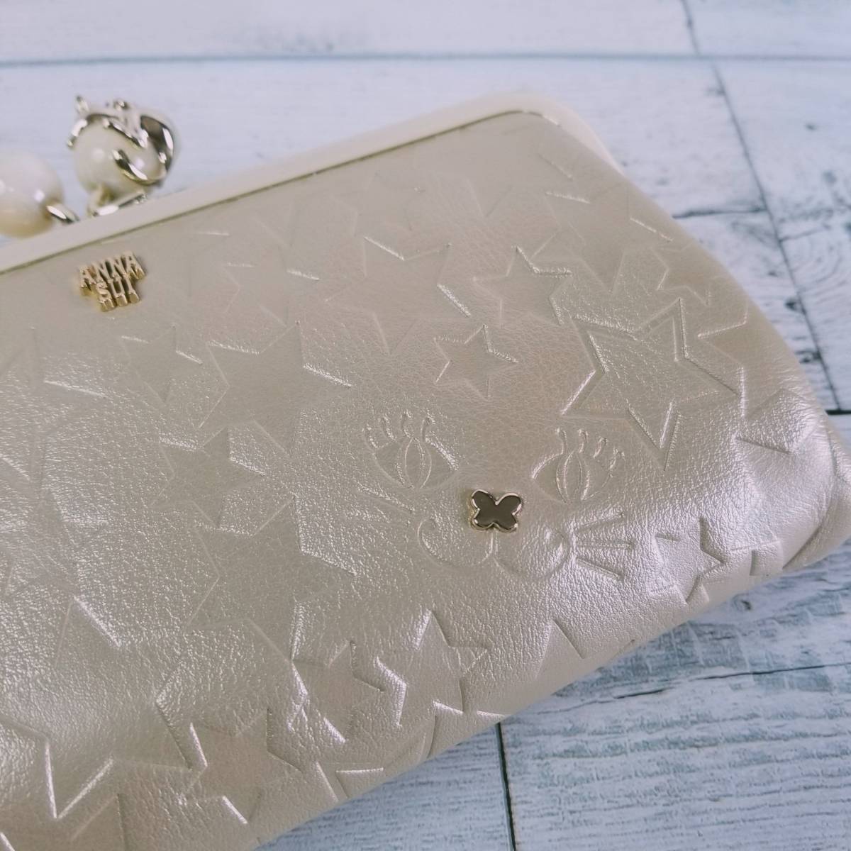 プレイングキャット新品 ANNA SUI アナスイ 本革 がま口二つ折り プレイングキャット新品 ANNA SUI アナスイ 本革 がま口二つ折り
