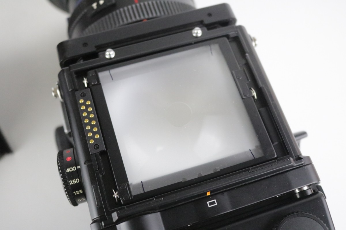 中古 Mamiya マミヤ RZ67 PROFESSIONAL/レンズ MAMIYA-SEKOR Z 110mm f/2.8 120フィルムバック 中判フィルムカメラ 現状品 一眼 ボディ_画像7