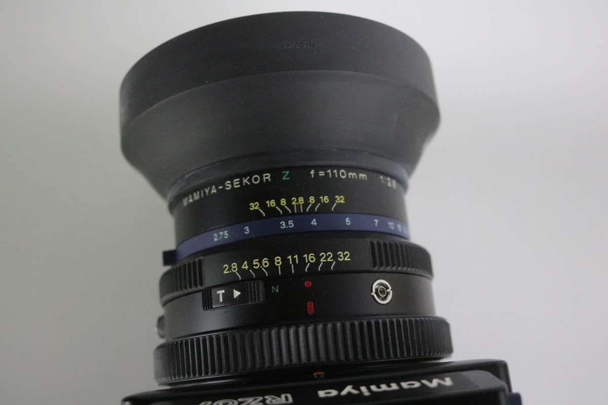中古 Mamiya マミヤ RZ67 PROFESSIONAL/レンズ MAMIYA-SEKOR Z 110mm f/2.8 120フィルムバック 中判フィルムカメラ 現状品 一眼 ボディ_画像5