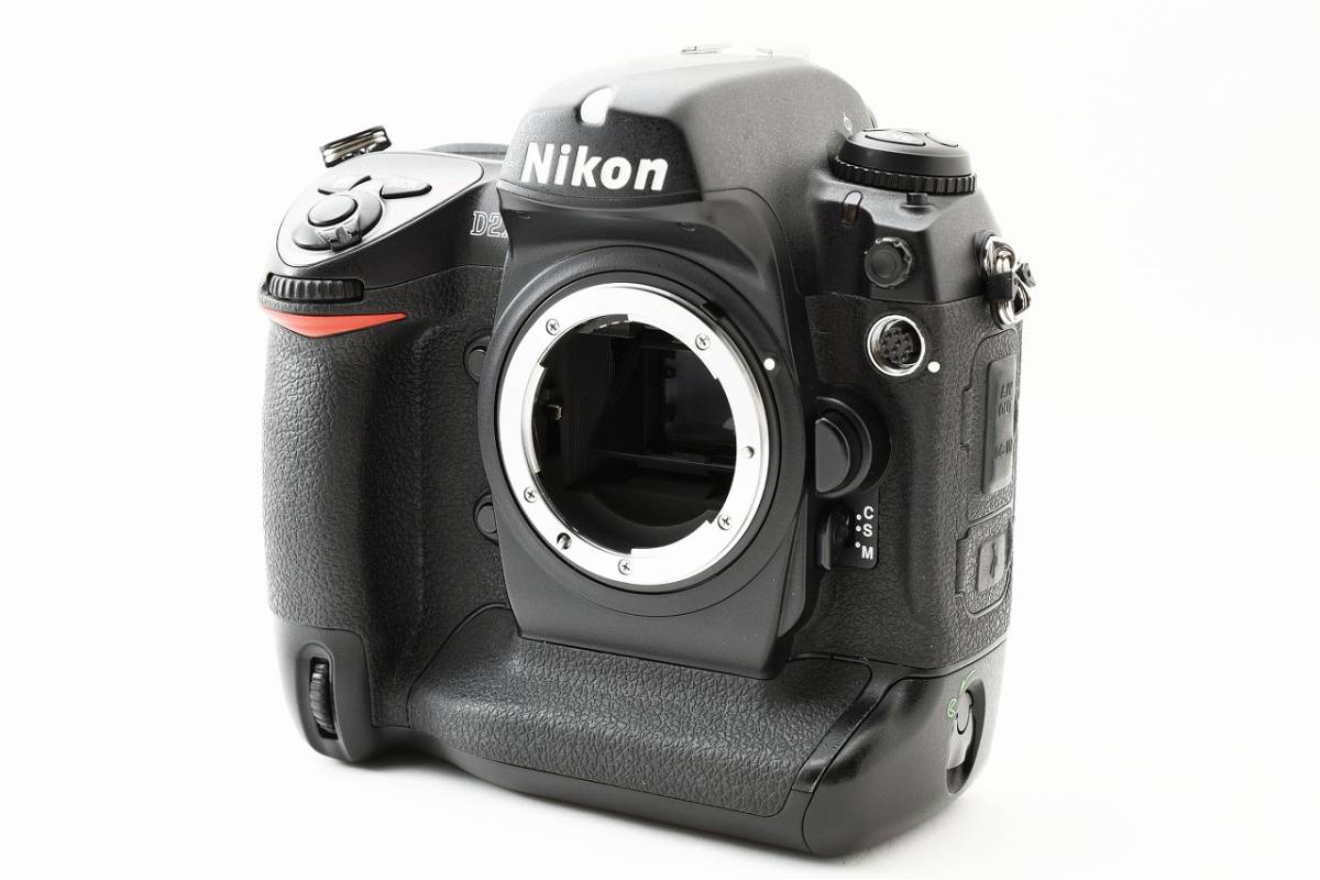 管理：14136　4000円値下げ！ 点検済完動良品！28,229ショット Nikon D2X ボディ ニコン デジタル一眼_画像2