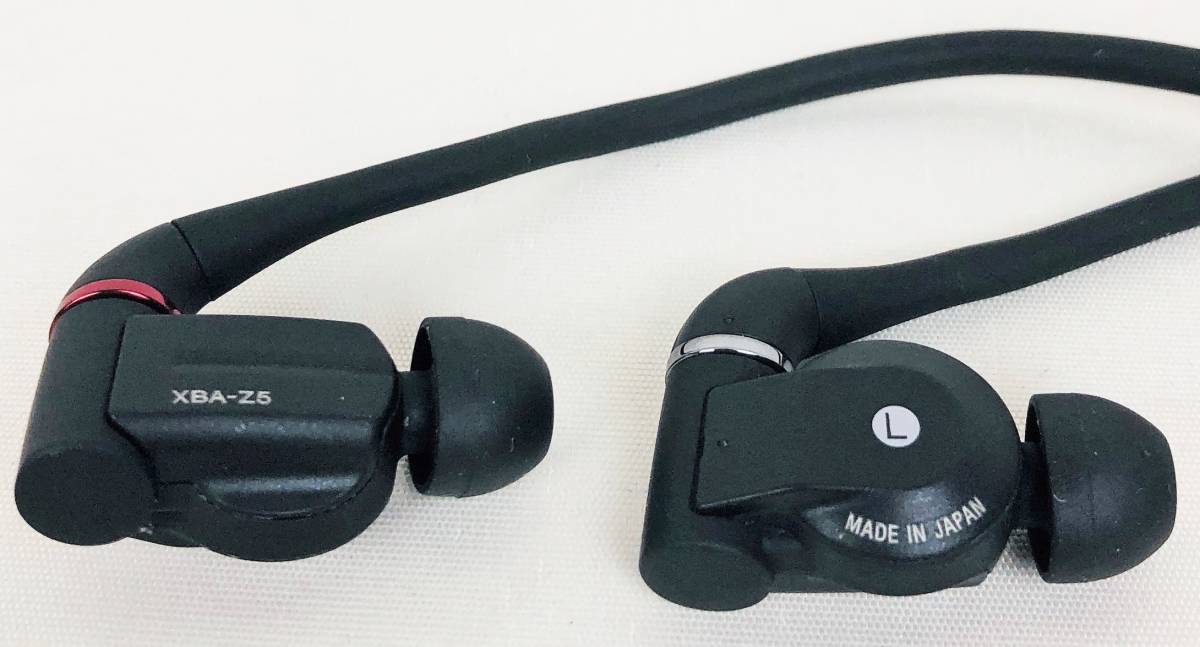 完動品 美品 ソニー 密閉型インナーイヤーレシーバー 360 Reality Audio認定モデル XBA-Z5 貴重 レア ヴィンテージ の画像2