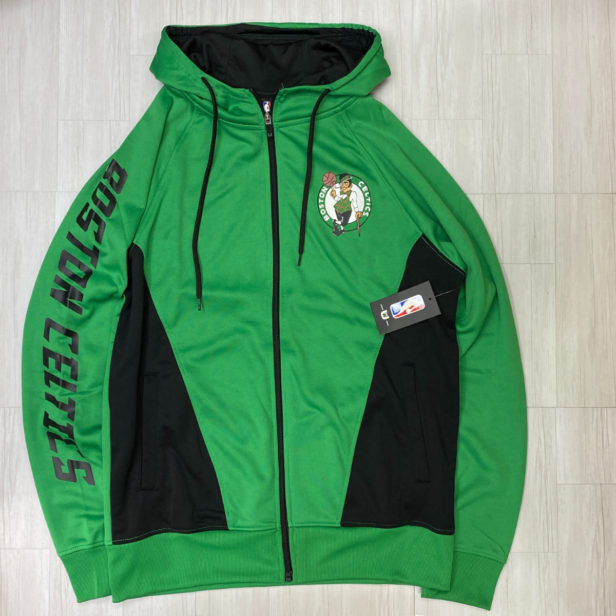 USA正規品 【M】 NBA公式ライセンスアイテム UNK ボストン セルティックス Boston Celtics ジップアップ フリースパーカー バスケット_画像1