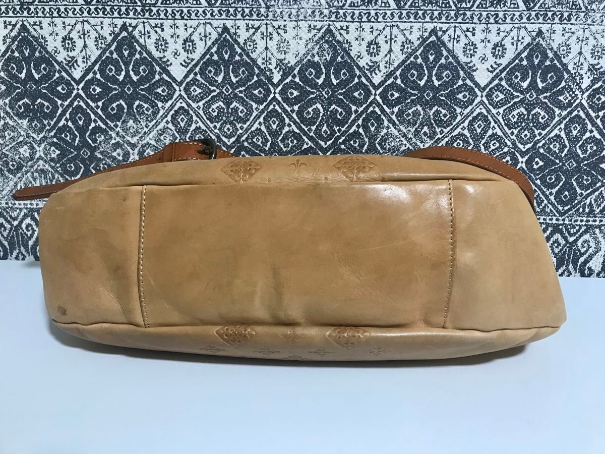 【中古】RUSSET MESTRE ラシット メストレ レザー ショルダーバッグ