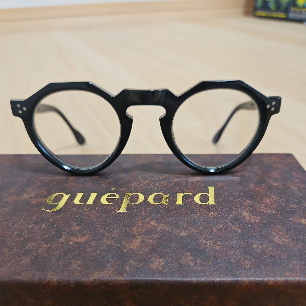 ギュパール　guepard gp-15 ブラック　フラットレンズ　調光レンズ クラウンパント　メガネ　眼鏡　サングラス　黒縁