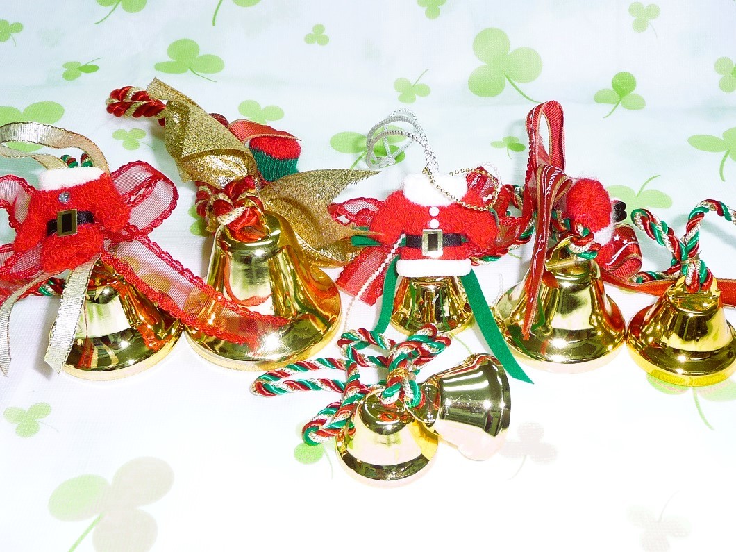 [* Christmas bell 11mm1 piece *] Gold bell door bell lease tree ornament flower arrangement other size also equipped ^^