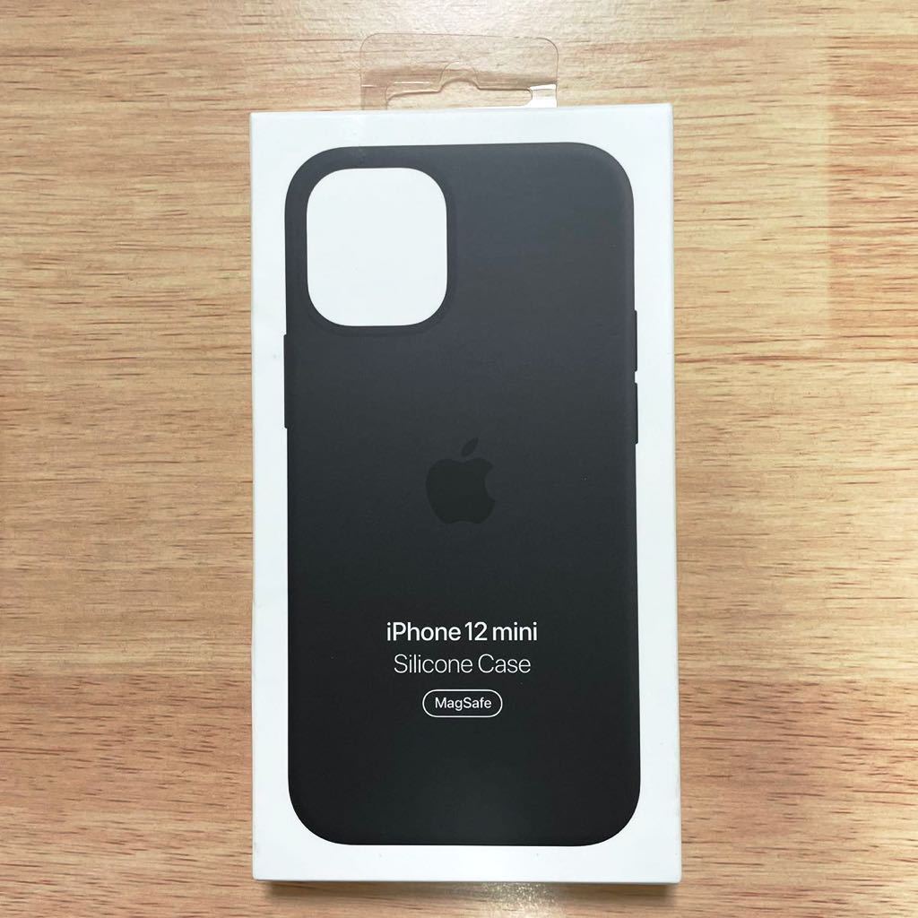 ★新品★Apple アップル 純正 iPhone 12 mini シリコンケース・ブラック　　39A39_画像1