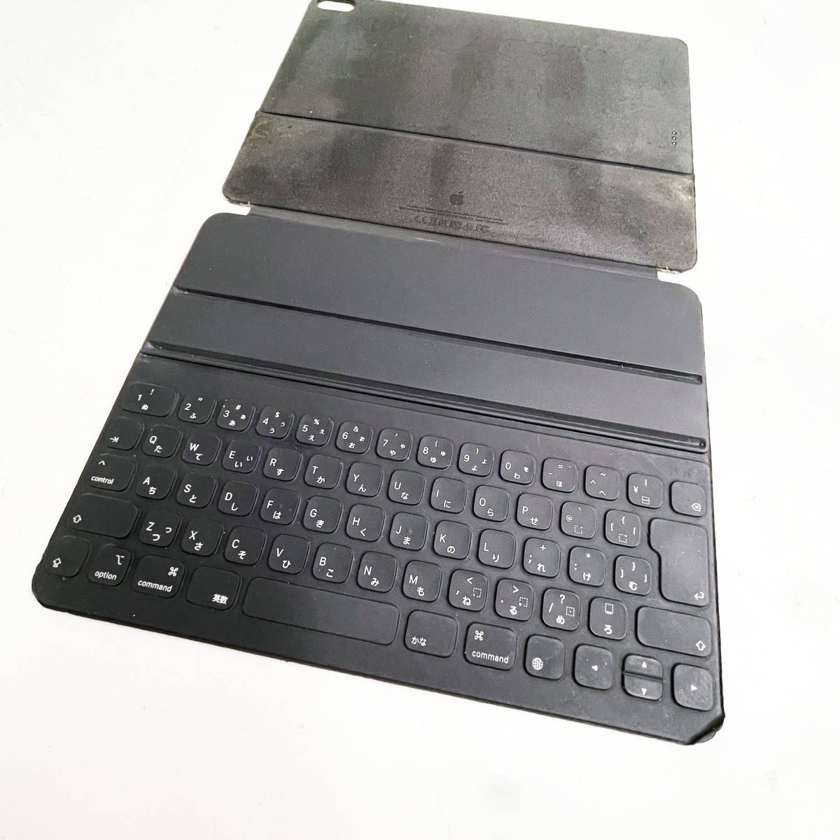 中古☆Apple iPadPro用 スマートキーボード MU8H2J/A 第3世代用 日本語キーボード JIS Smart Keyboard Folio アップル 動作良好 送料無料_画像2