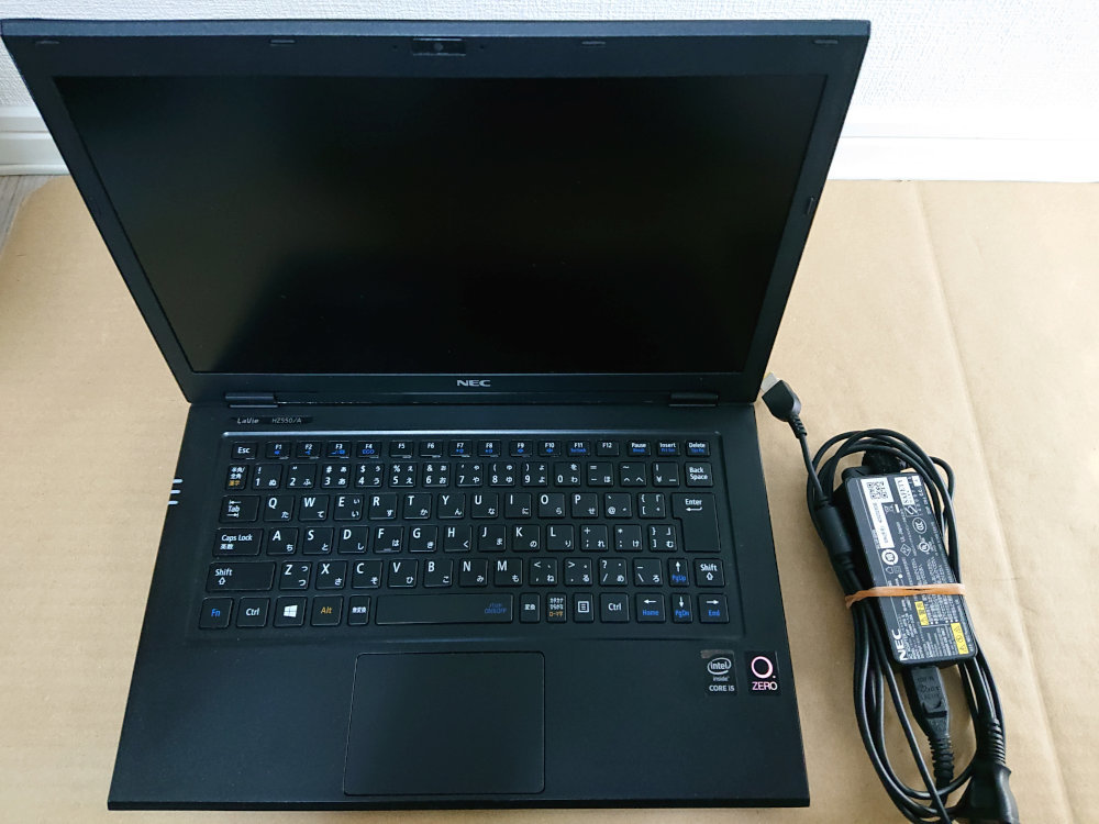 NEC HZ550/AAB Core i5-5200U 2.2GHz SSD128GB　4GB　2560×1440 Win10　Home　 純正アダプター付、ジャンク扱いで。_画像1