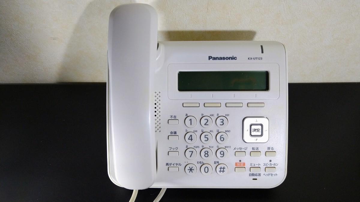 Panasonic パナソニック SIP電話機 KX-UT123N スタンド＋ACアダプター付き ④の画像2