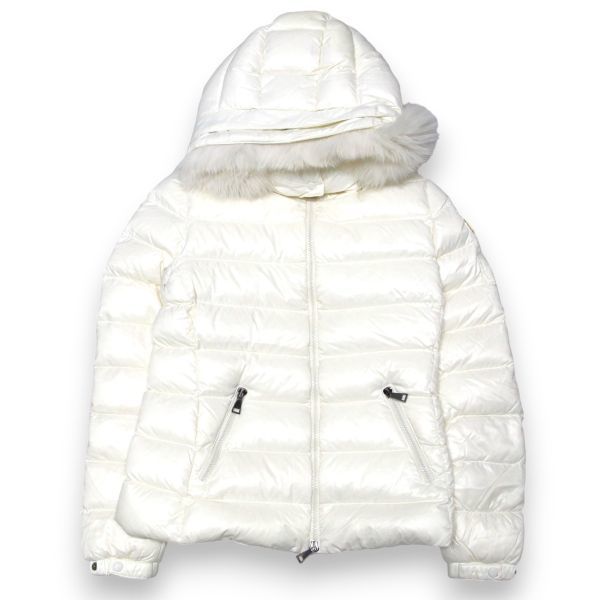 国内正規品 MONCLER モンクレール BADYFUR バディファー フォックスファー ダウンジャケット サイズ00 ホワイト ロゴ ワッペン付き_画像2