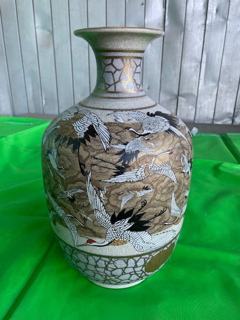 薩摩窯印 金彩色絵 鶴雲文 花瓶 壺 花器 陶芸 置物 古美術品_画像1