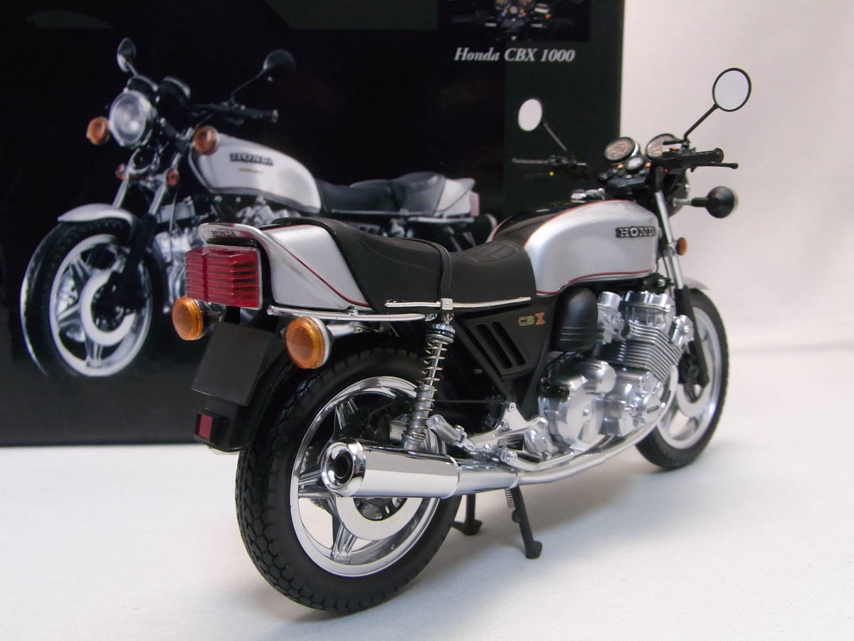 Yahoo!オークション - 貴重 Honda CBX1000 1978 Silver 1/12 Yahoo!オークション - 貴重 Honda CBX1000 1978 Silver 1/12