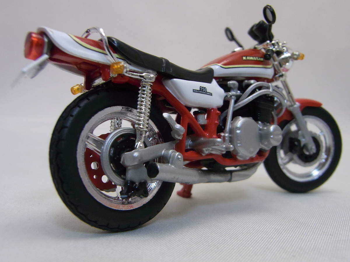 ★美品!★研二 Z2 ボンバーSP 1/24【少年マガジン カスタムバイクコレクションパート2 あいつとララバイ＆バリバリ伝説】kasasaki z1 ZⅡの画像7