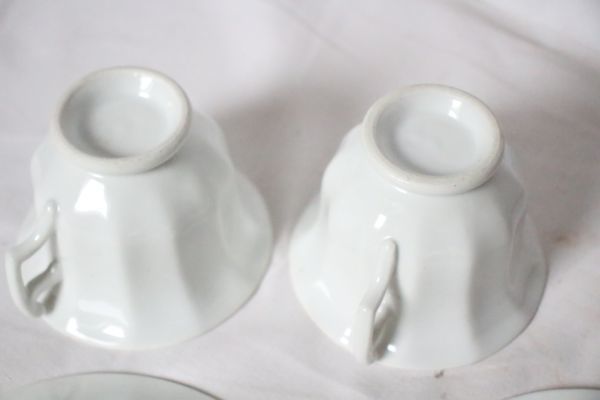 ベルギー アンティーク 古い陶器のカップとお皿のセット 白色 C＆S2客セット 美品_画像9