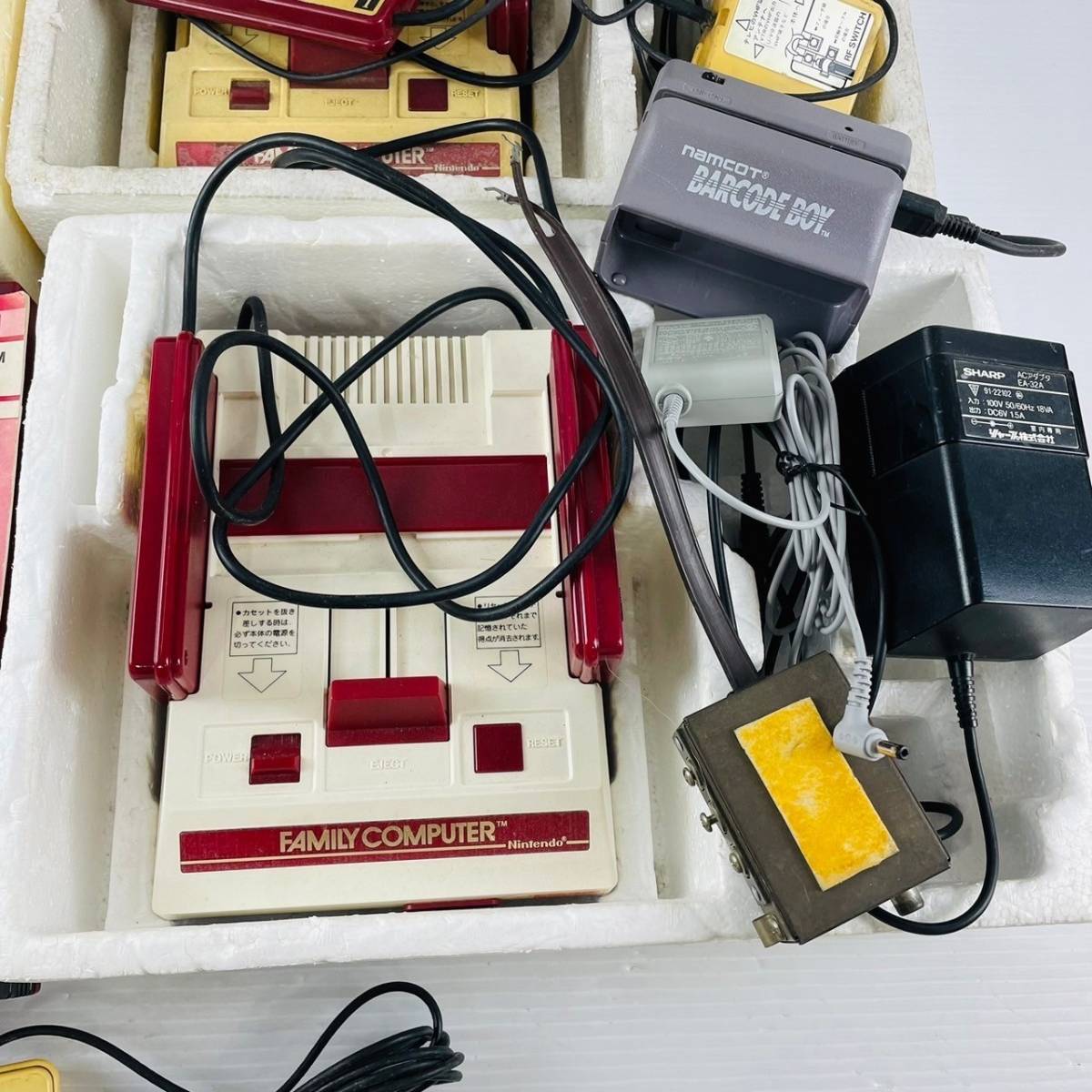 ★71 【ジャンク品】ファミリーコンピューター FC ディスクシステム バーコードボーイ 本体まとめ FAMILY COMPUTER　_画像5