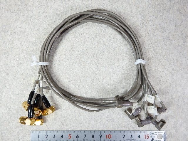 【HPマイクロ波】SMA/ライトアングル-SMB/ライトアングル 1.5Dクラス灰色同軸ケーブル 長さ:約70ｃｍ 5本 その2 取外し現状渡しジャンク品_画像2