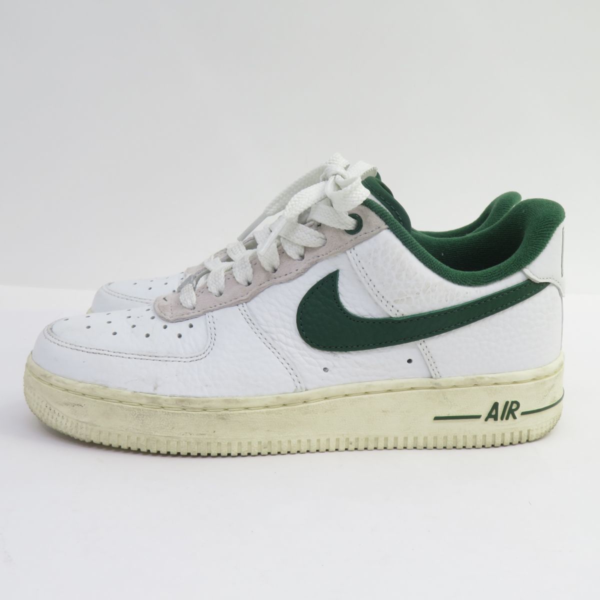 153 NIKE ナイキ WMNS AIR FORCE 1 ’07 LX ウィメンズ エアフォース DR0148-102 US7 24cm 箱無し ※中古_画像3