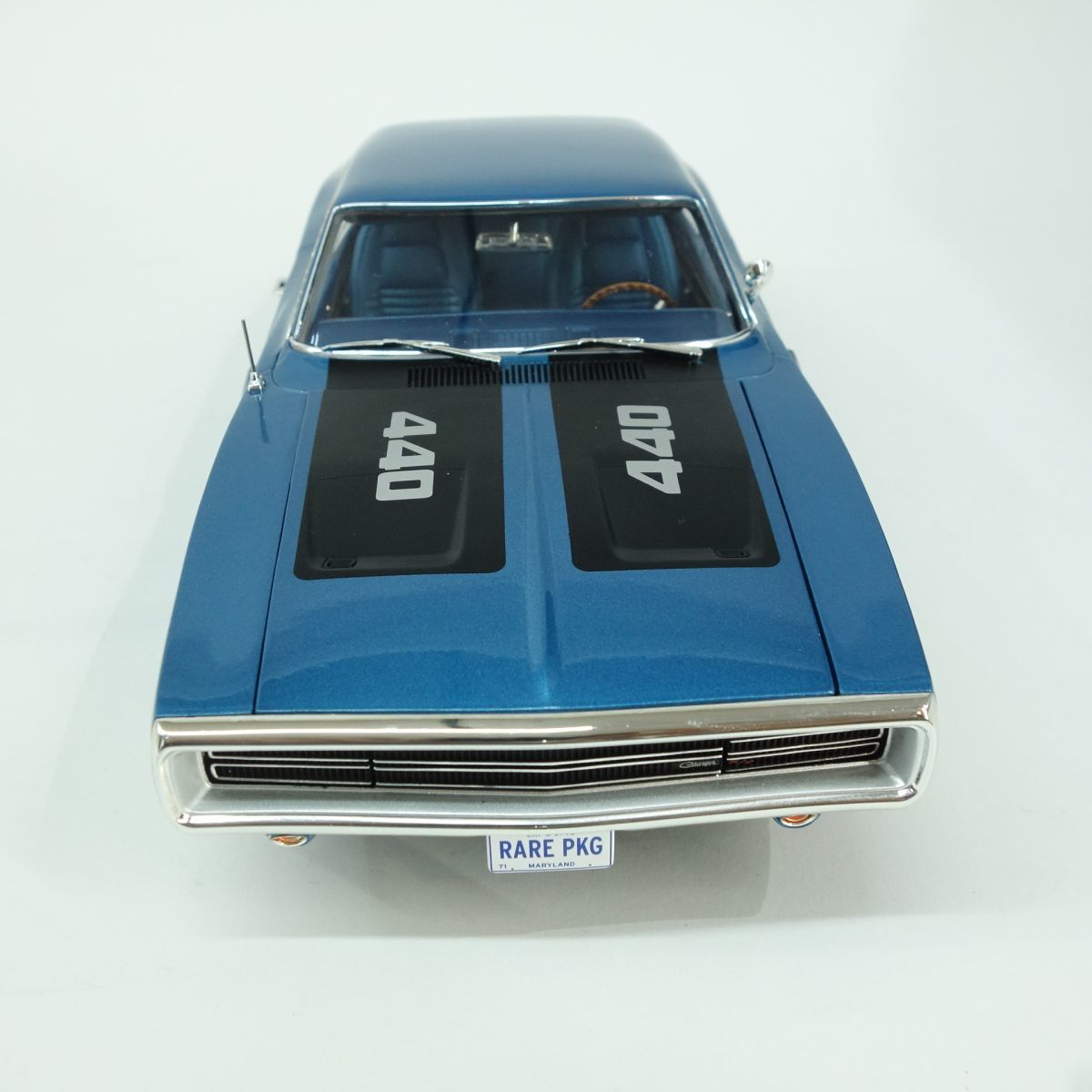 074 auto world AMERICAN MUSCLE 1/18スケール 1970 Dodge Charger ダッジ チャージャー R/T SE ミニカー　※中古_画像4