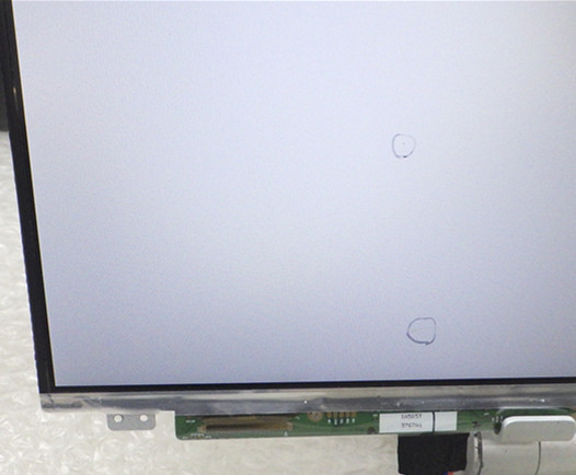 新入荷　LG 15.6インチ液晶パネル　LP156WHB(TL)(B1)　1366*768　40ピン　非光沢　黒ずみなどあり　現状動作品　⑩　_画像2