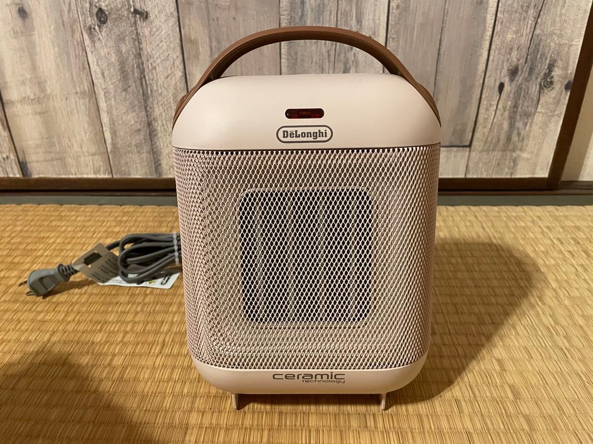 デロンギ カスプーラ セラミックファンヒーター HFX30C11-PK デロンギ カスプーラ セラミックファンヒーター HFX30C11-PK