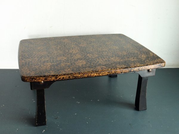 津軽塗の折畳脚小テーブル　ちゃぶ台　唐塗　伝統工芸品　漆芸　漆器　D10_画像1