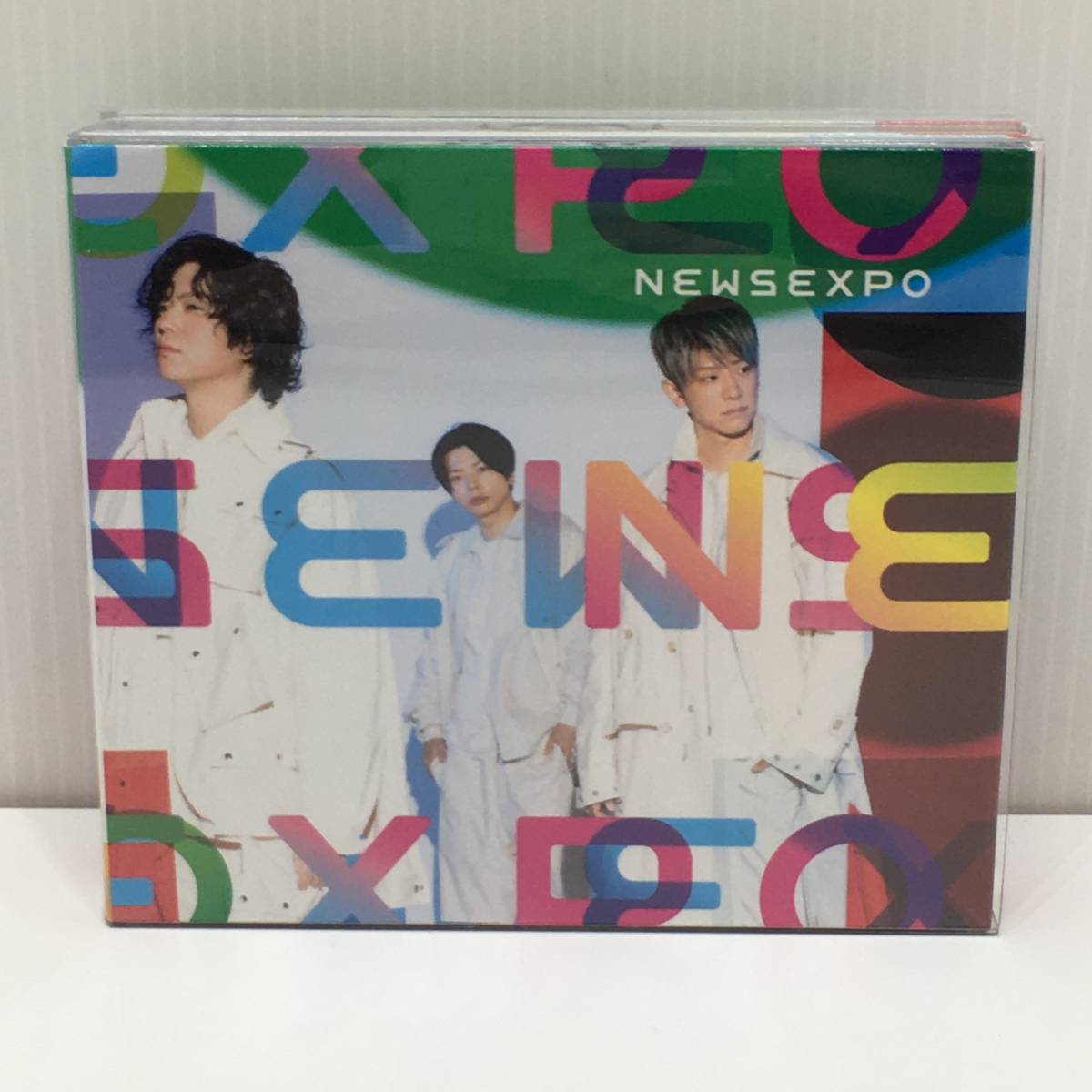 : 中古 NEWS EXPO 初回生産限定盤B (CD+Blu-ray) アルバム ディスクキズ無し ケーススレ有 帯付き