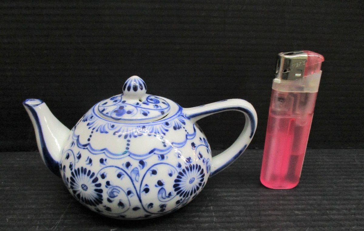 * 92341 Chinese tea vessel 7 point pot ① 14x8.5x6cm* plate ① φ18.3x2cm* hot water .⑤ φ5.2x3.7cm used **