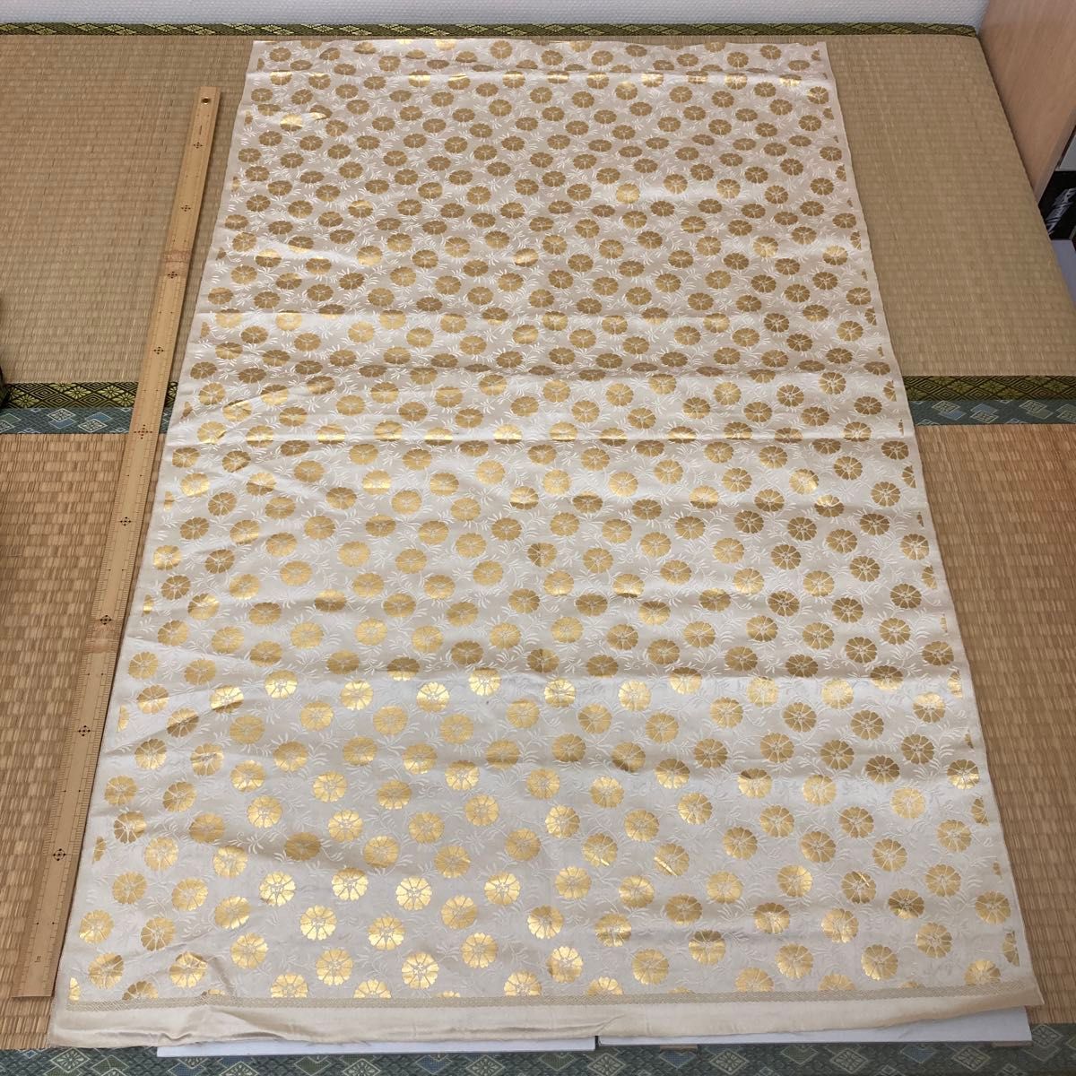 生地　金蘭　花柄　生成り×金　生地巾70cm×丈112cm