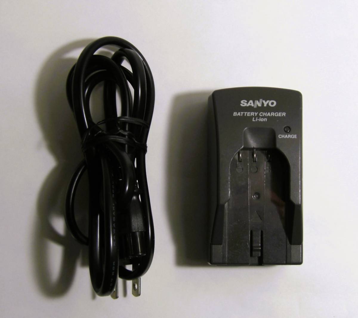 ◆SANYO Xacti DSC-J1 動作品! 取扱説明書 充電器付き!◆_画像10