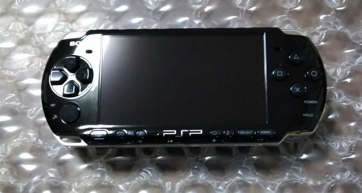 バリューパックPSP-3000PBピアノブラックすぐに遊べるゲーム付き！_画像2