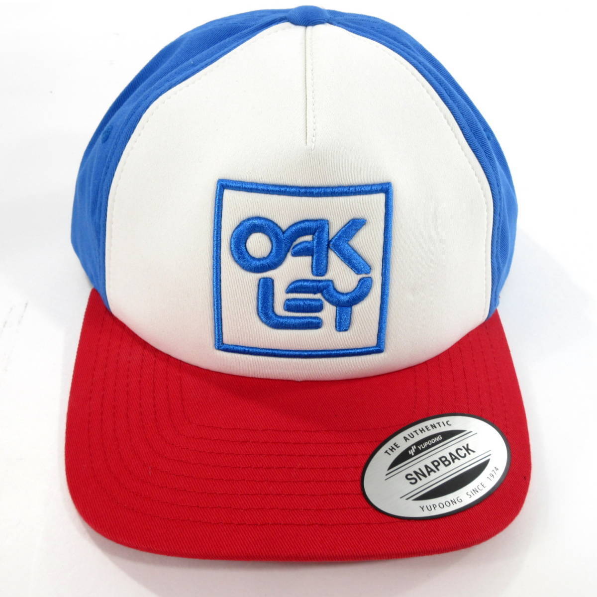 新品◆OAKLEY◆SNAPBACK LOGO HAT フリーサイズ 青/白/赤◆オークリー ゴルフキャップ 帽子 スナップバック ロゴ刺繍◆J1850_画像2