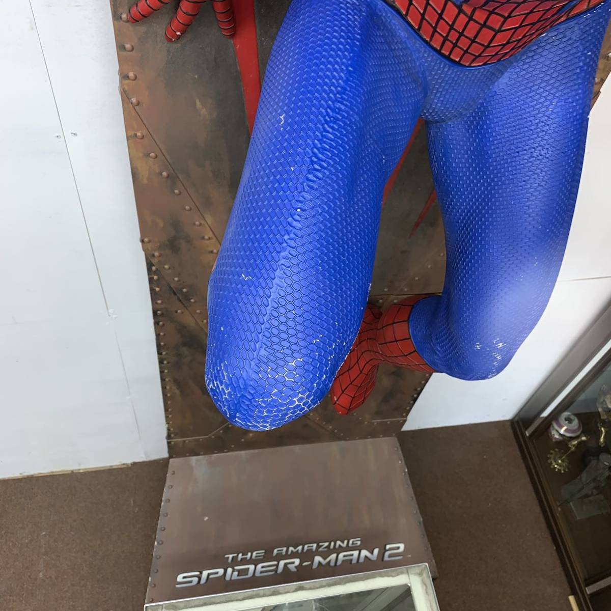 [ used * direct receipt limitation (pick up) ] Spider-Man life-size scale objet d'art approximately 250cm