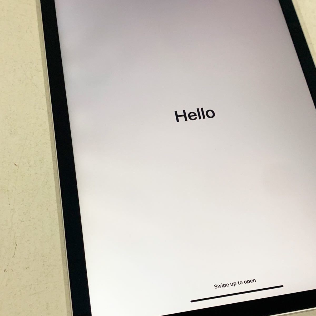 Apple iPad Air 10.9インチ 第4世代 Wi-Fi 64GB MYFN2J/A A2316 アップル アイパッド 本体のみ 初期化済 現状【NK4907】 _画像4