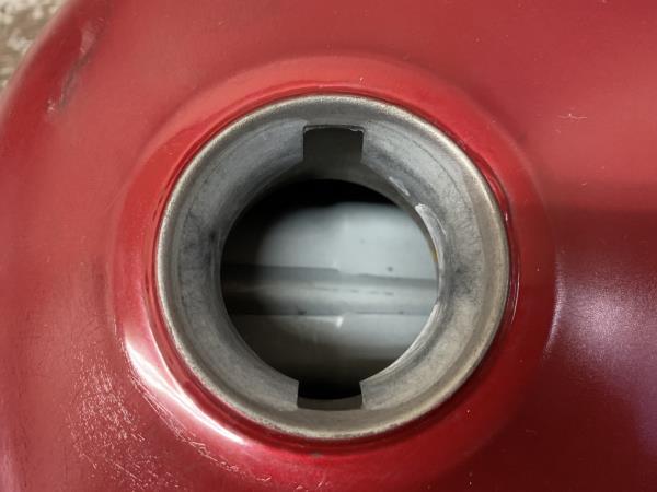 GN125H LC6PCJG98G ガソリンタンク ■ タンク内部目視でサビ無し、凹みあり、傷ありの画像6