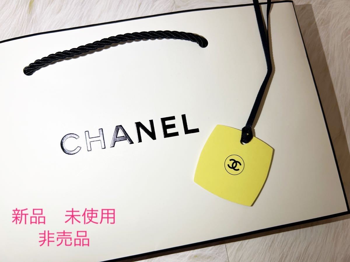 ★新品 未使用★ 非売品 CHANEL シャネル チャーム キーホルダー ノベルティ CODES COULEUR カラー コード 2023年 ココマーク ミラー 限定_画像1