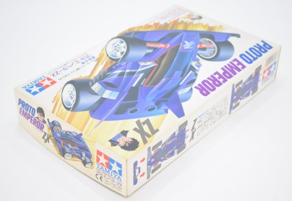 未組立完品タミヤ1/32 原始大帝プロトエンペラーZX No.38 未組立完品タミヤ1/32 原始大帝プロトエンペラーZX No.38